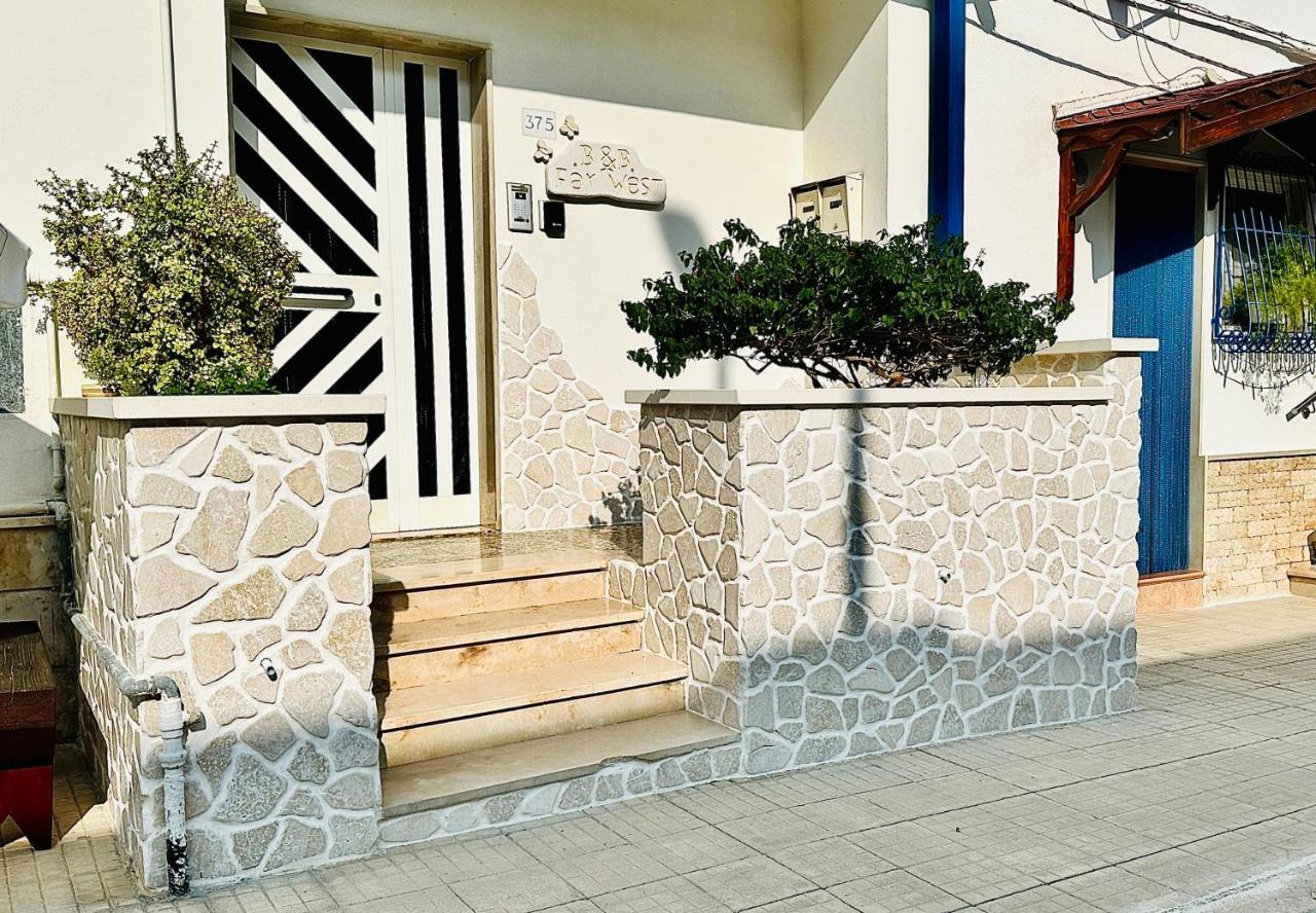 Far West Hotel Ginosa Bagian luar foto